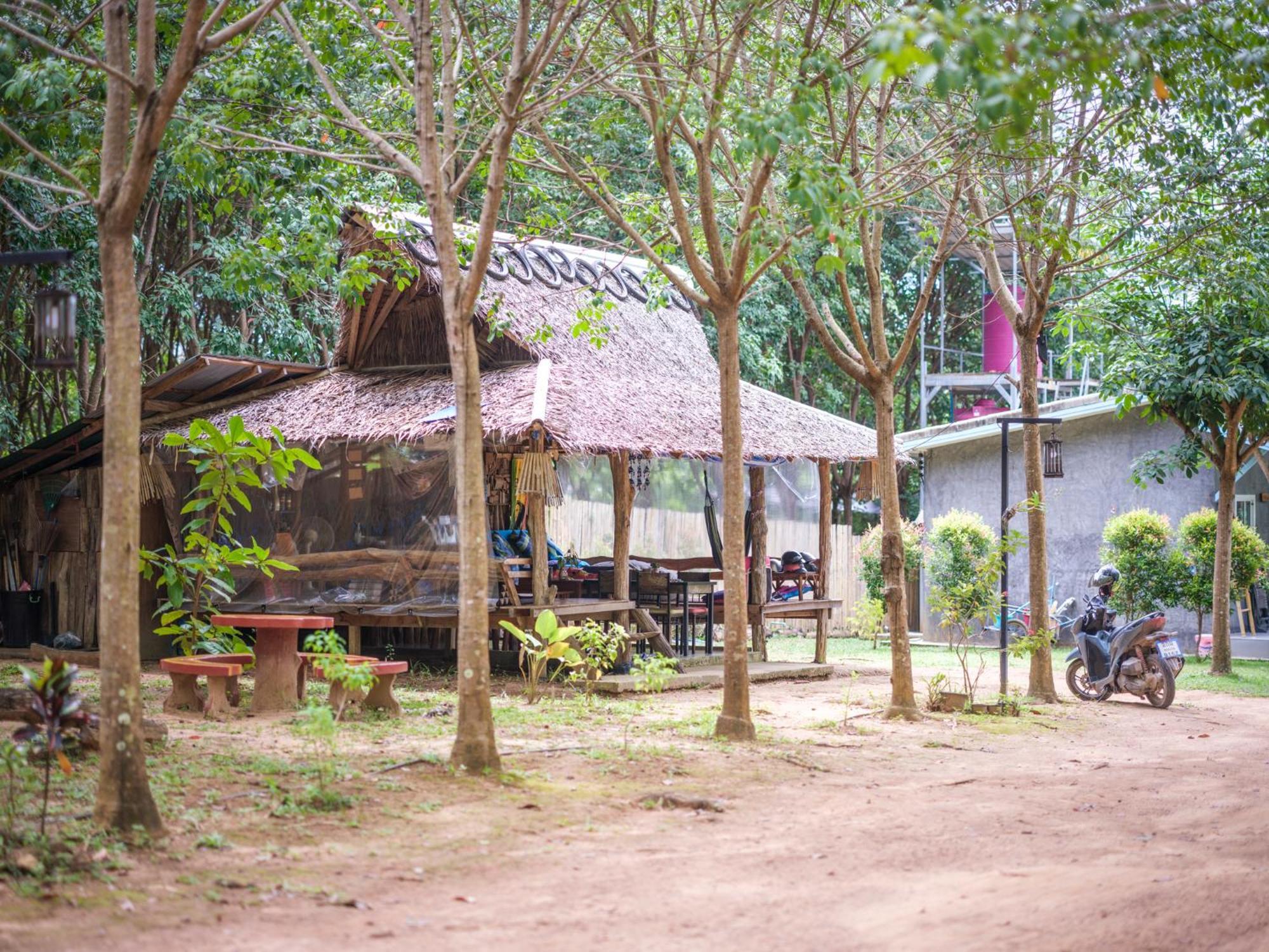 Enda Lanta Bungalows 란타섬 외부 사진